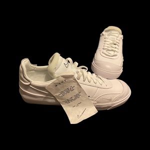 Nike Drop - Type PRM White/Black (Mens 10.5 / WMNS 12)